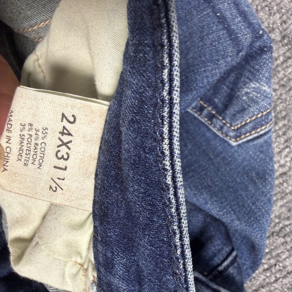 BKE Stella Skinny Jeans Womens 24R Medium Wash Distressed Whiskered Denim - Picture 10 of 16